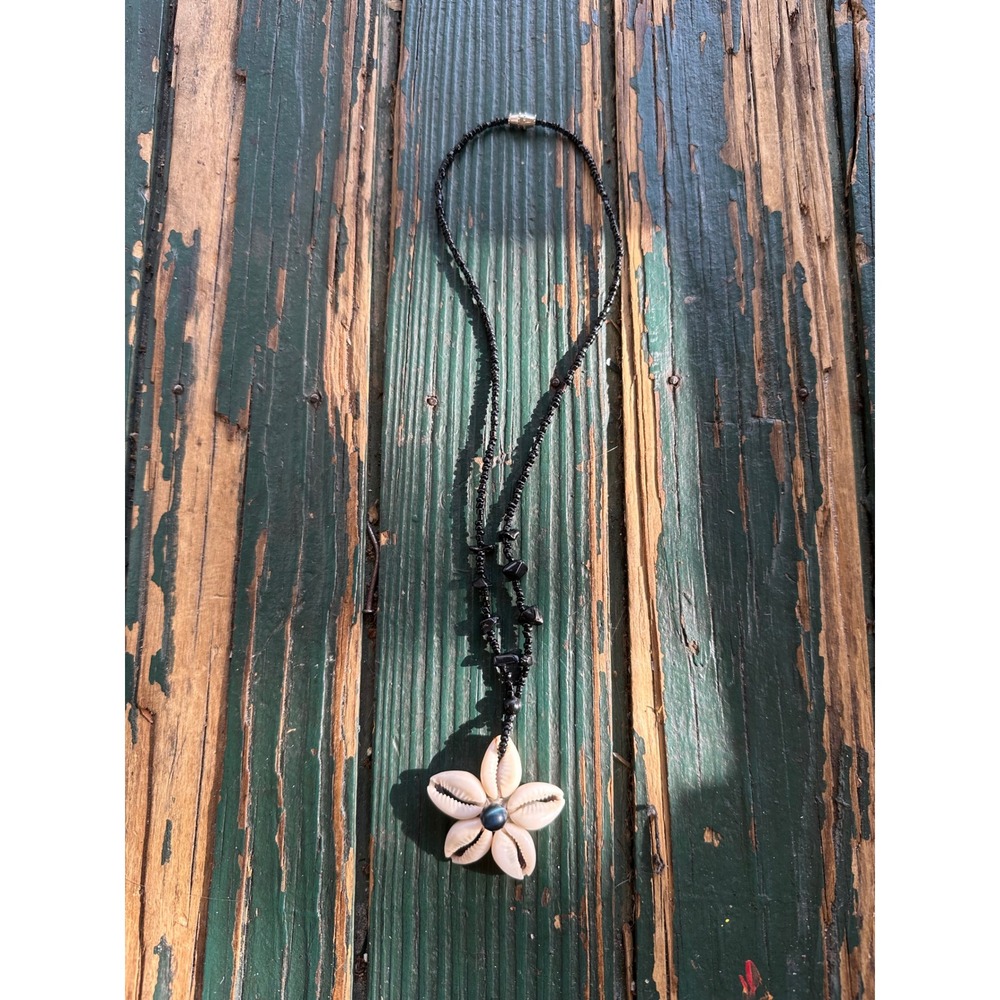 Handmade Cowrie Shell Flower Pendant Necklace Black Seed Bead Stone Chip 18 Inch